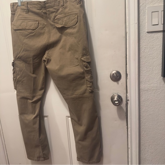 Wrangler Men's Khaki Cargo Pants - Picture 7 of 8